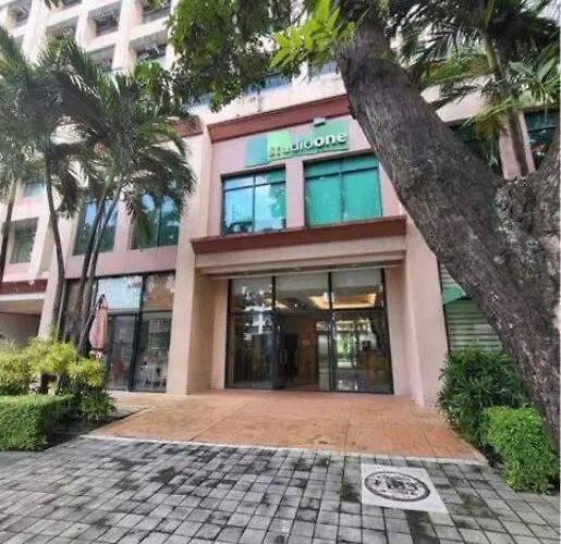 300 Mbps Wifi - 55 Inch Smart Tv - Alabang Near Bellevue Filinvest *
