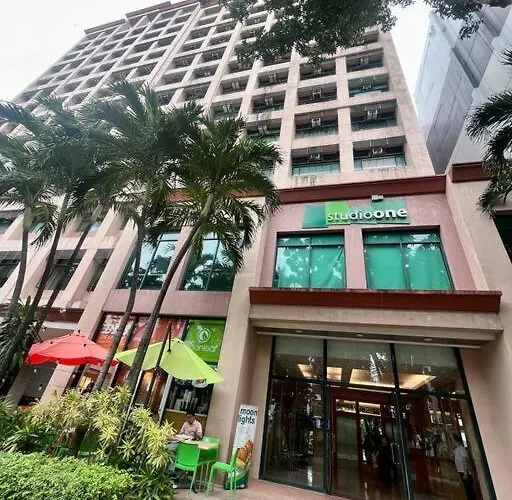 300 Mbps Wifi - 55 Inch Smart Tv - Alabang Near Bellevue Filinvest *