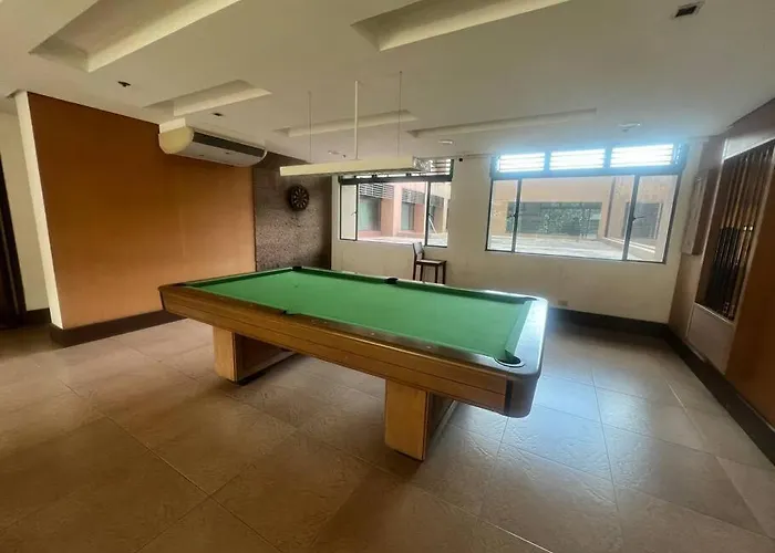 300 Mbps Wifi - 55 Inch Smart Tv - Alabang Near Bellevue Filinvest