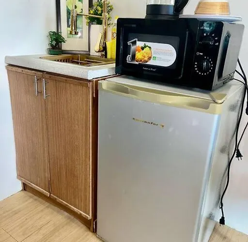 Apartamento 300 Mbps Wifi - 55 Inch Smart Tv - Alabang Near Bellevue Filinvest