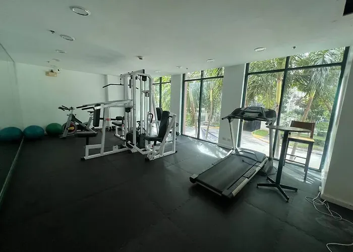 Apartamento 300 Mbps Wifi - 55 Inch Smart Tv - Alabang Near Bellevue Filinvest *